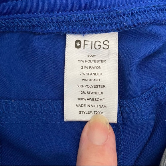 FIGS Axim Cargo MENS Scrub Pants Winning Blue Sz M 30” inseam - Picture 11 of 12